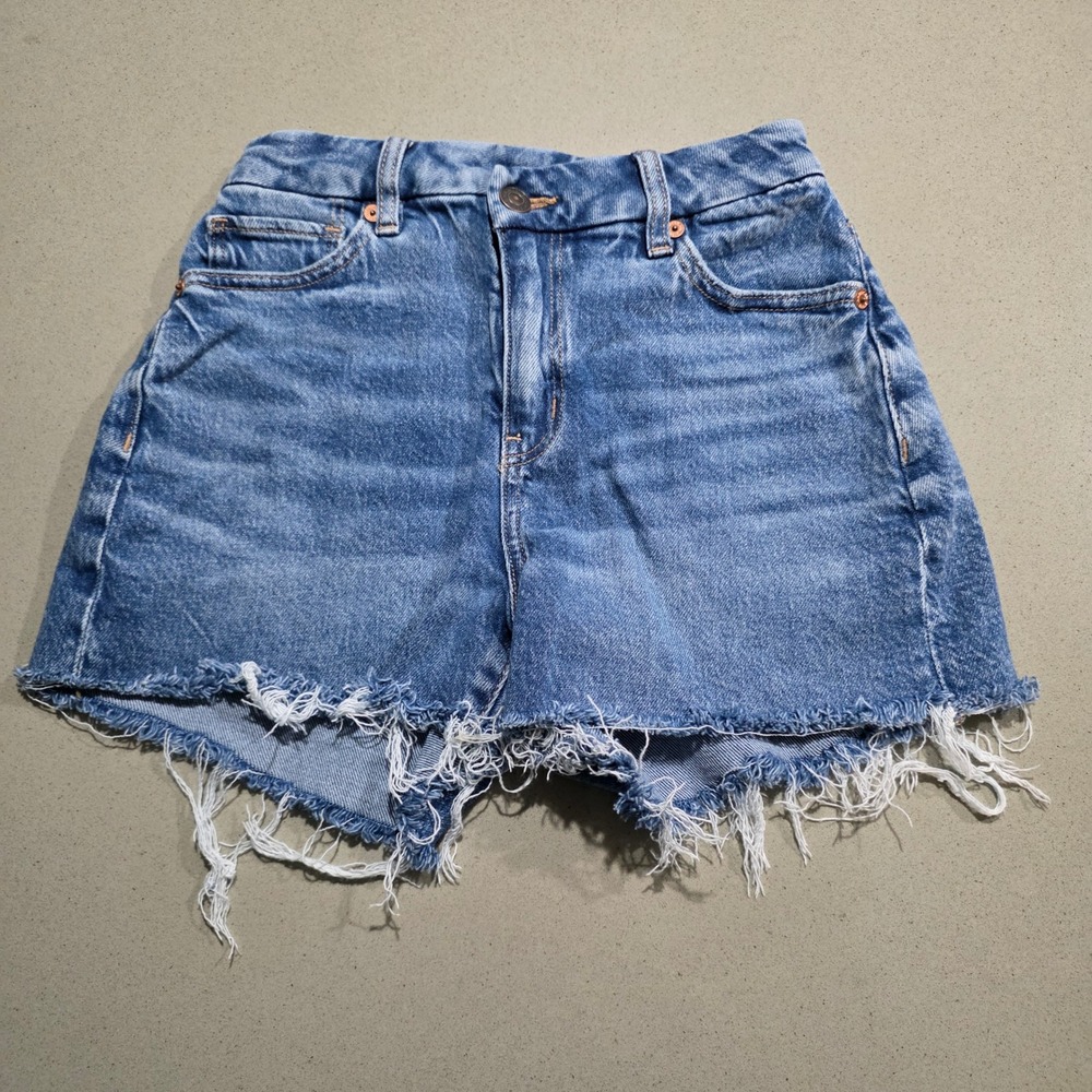 American Eagle Curvy Mom Shorts Medium Wash‎ Distressed Frayed Denim Size 00